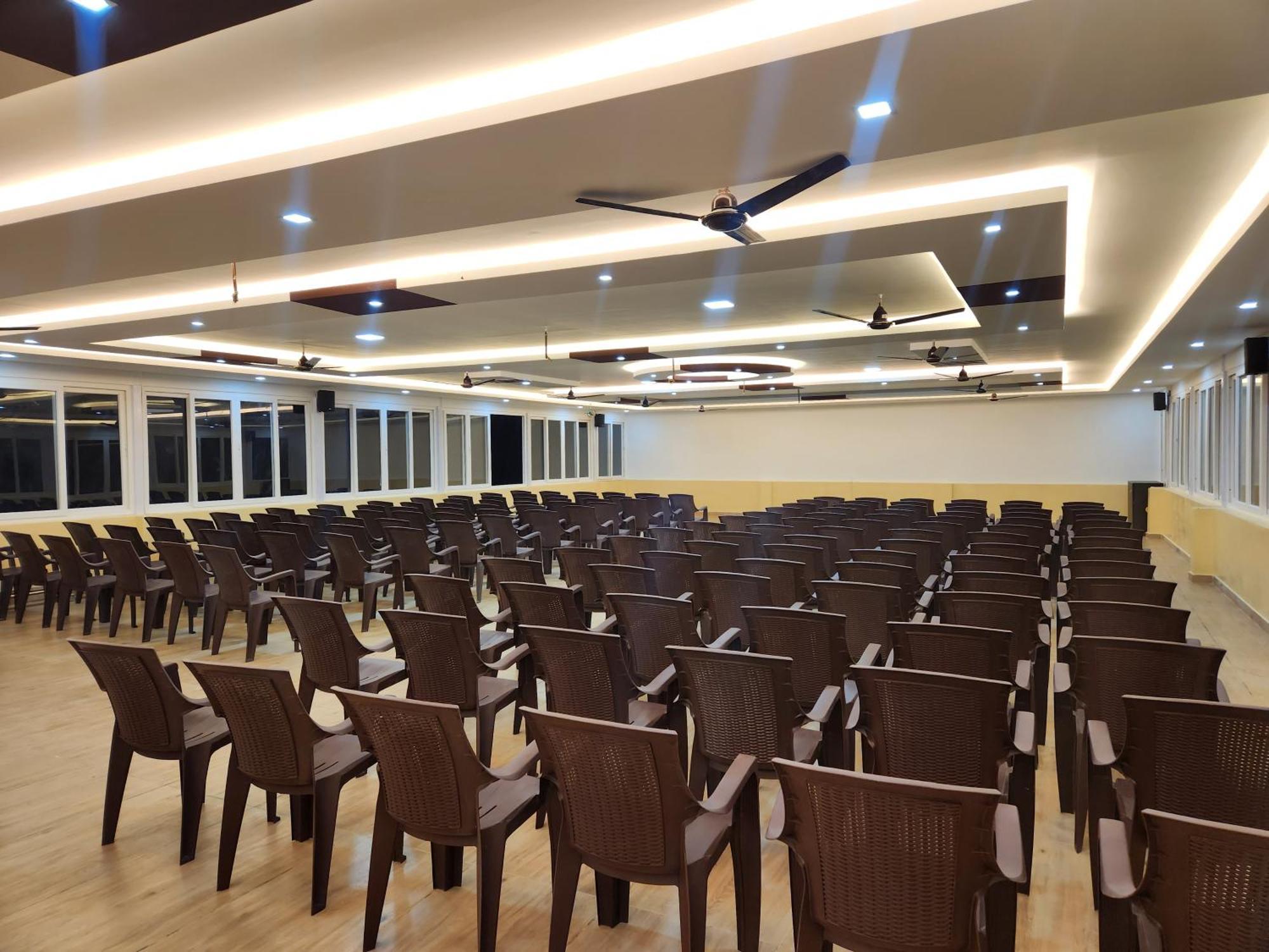 Krishnabhavan Resorts Yercaud Buitenkant foto